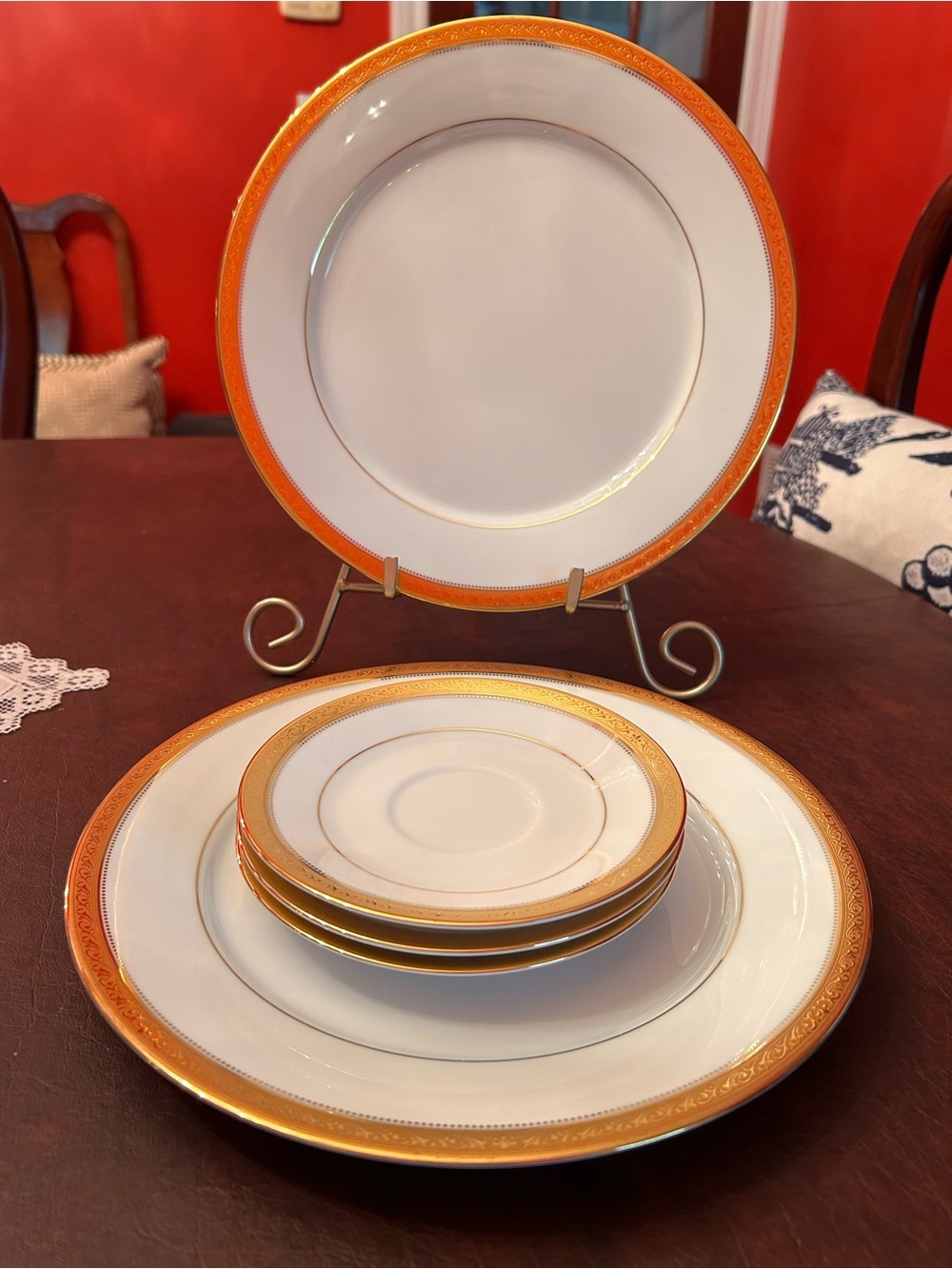 Contemporary Fine China By Noritake Signature Gold 4276